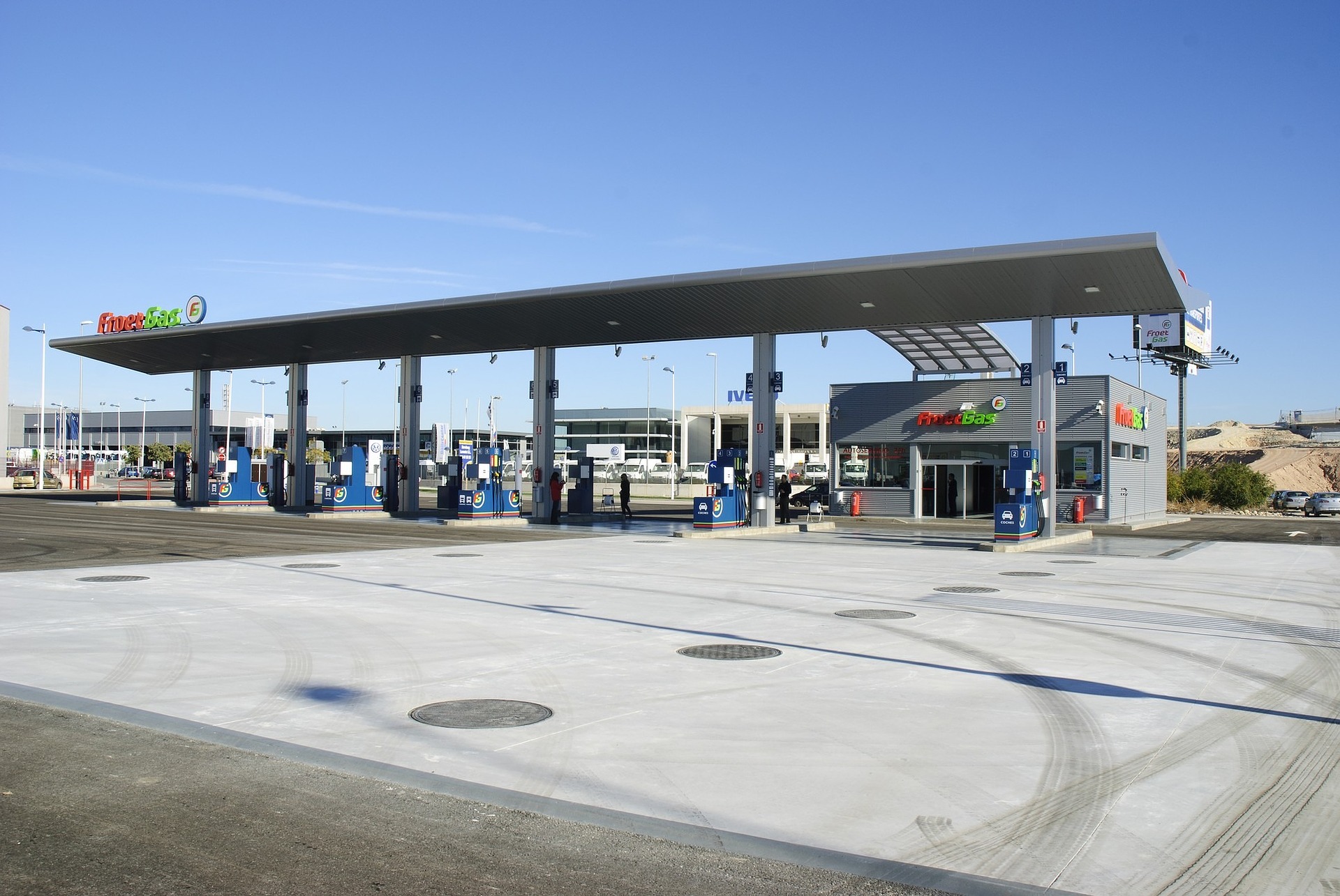 How Gas Station Management Can Create Return Customers