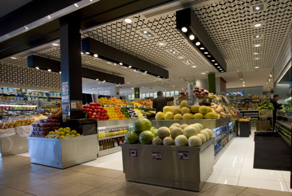 Convenience store with fresh food options