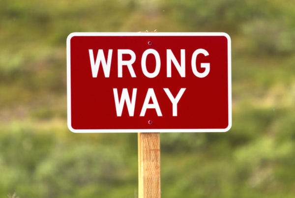 Wrong way sign